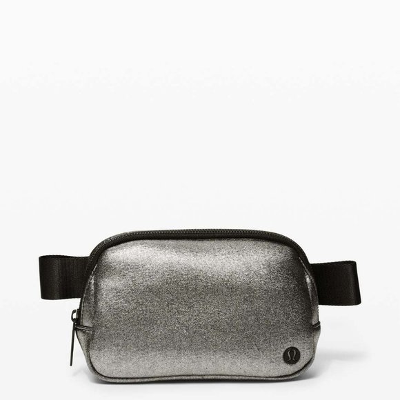 lululemon athletica Handbags - Lululemon Limited Edition Everywhere Belt Bag in Black Sparkle